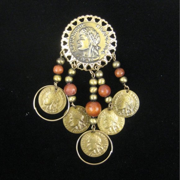 Faux Coin Republique Francaise Brooch 3.8 in Pin Goldtone Dangle Vintage FLAW - Picture 8 of 8